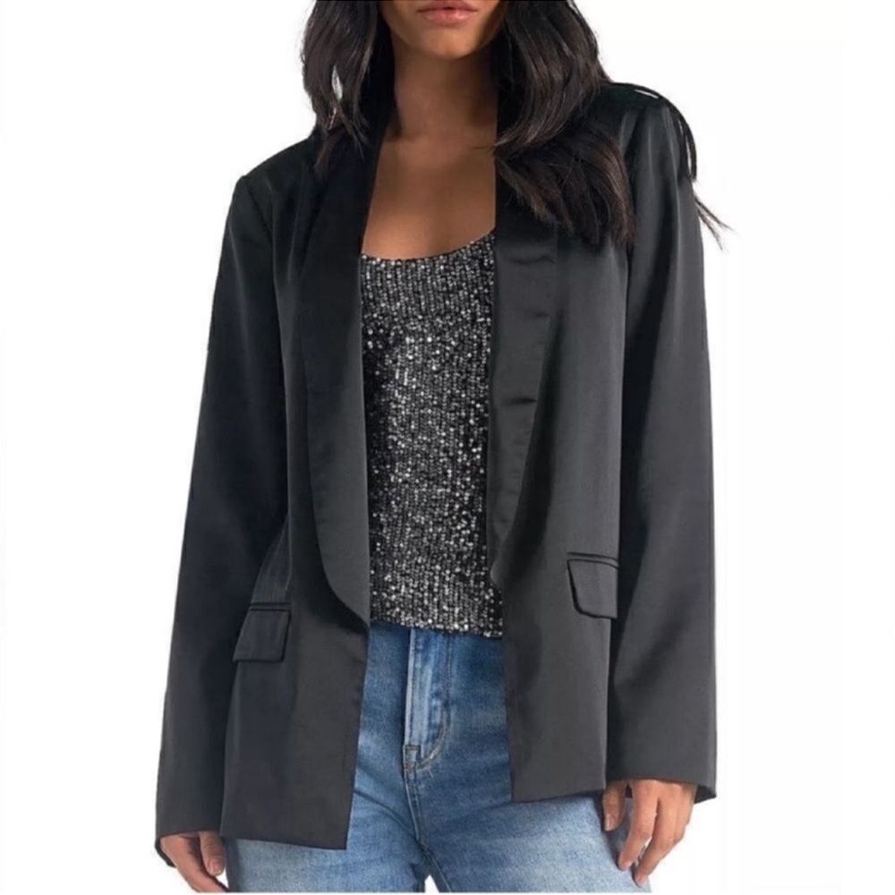 Elan Lightweight Black Shawl Collar
Blazer (Size Medium)